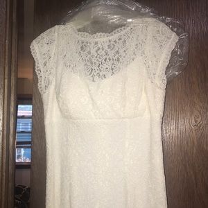 lace wedding dress
